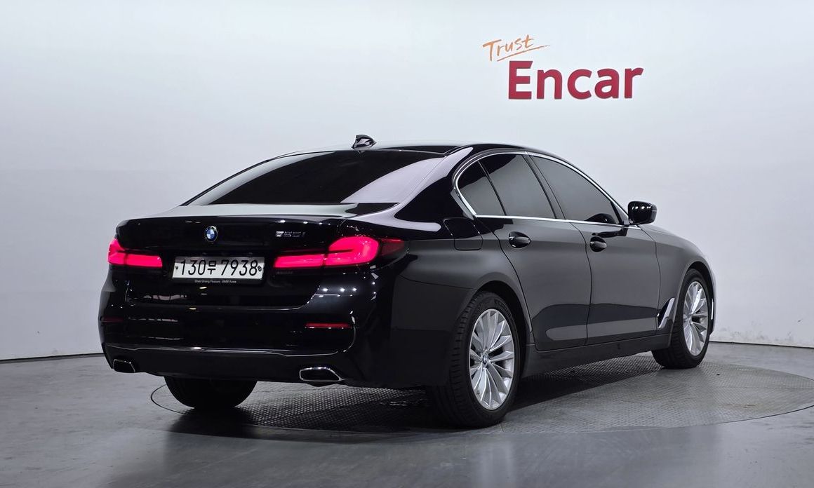 BMW 5-Series 2022