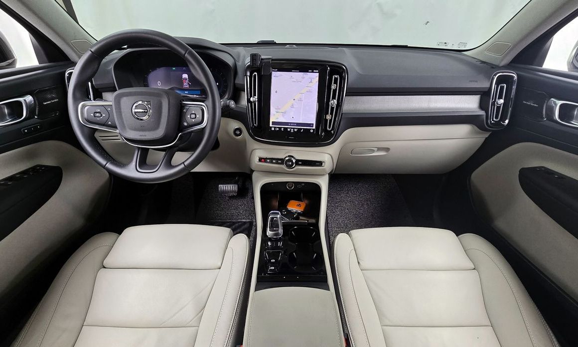 Volvo XC40 2023