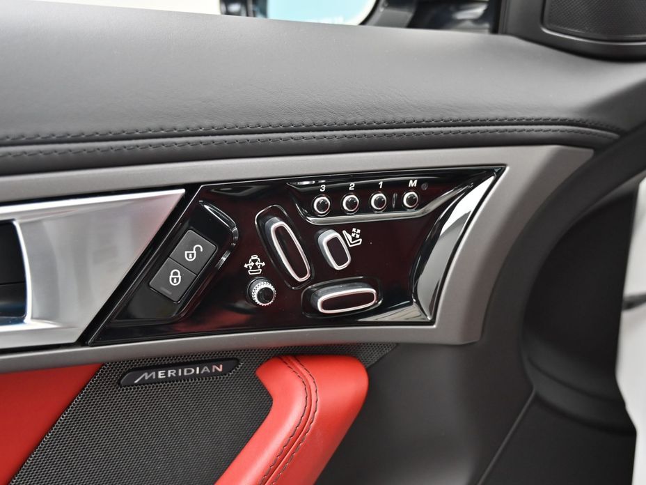 Jaguar F-TYPE 2015
