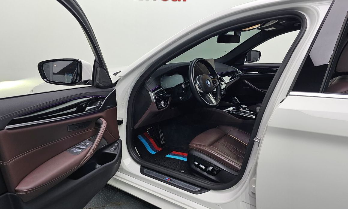 BMW 5-Series 2022