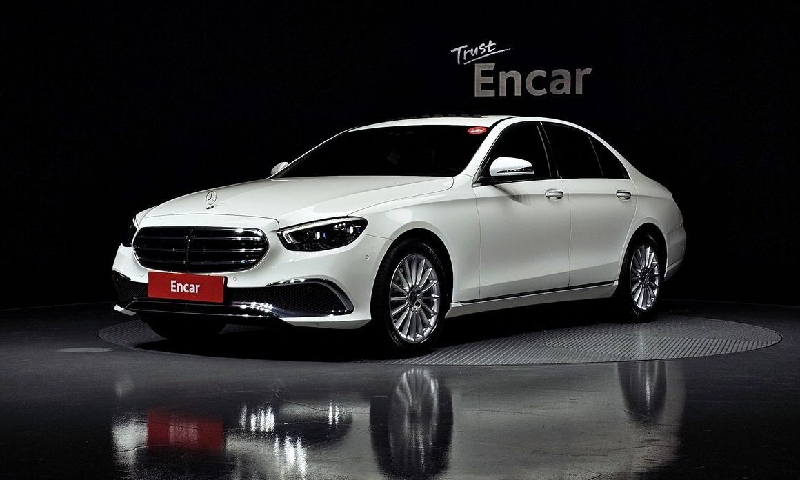 Mercedes-Benz E-Class 2021