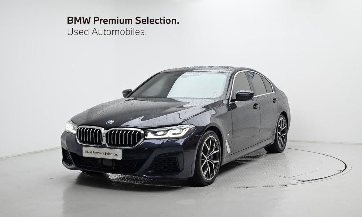 BMW 5-Series 2023