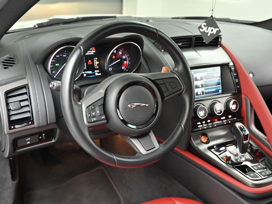 Jaguar F-TYPE 2015