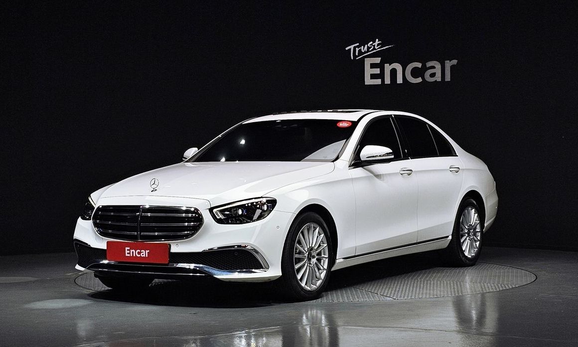 Mercedes-Benz E-Class 2021