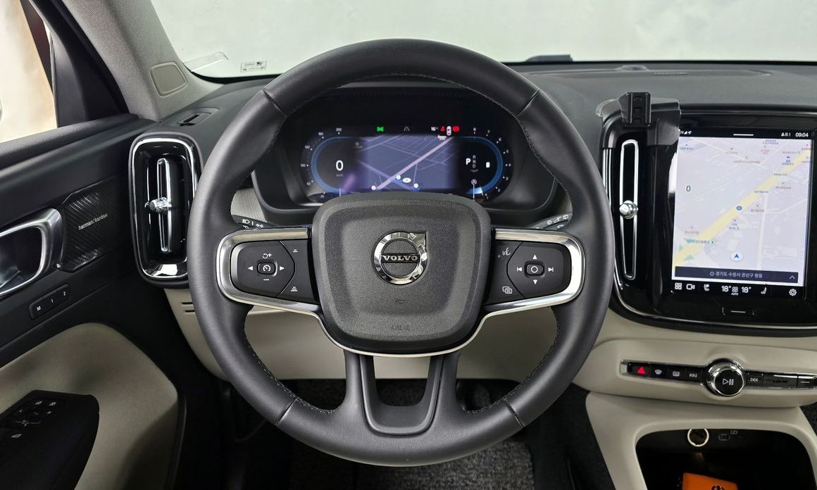 Volvo XC40 2023