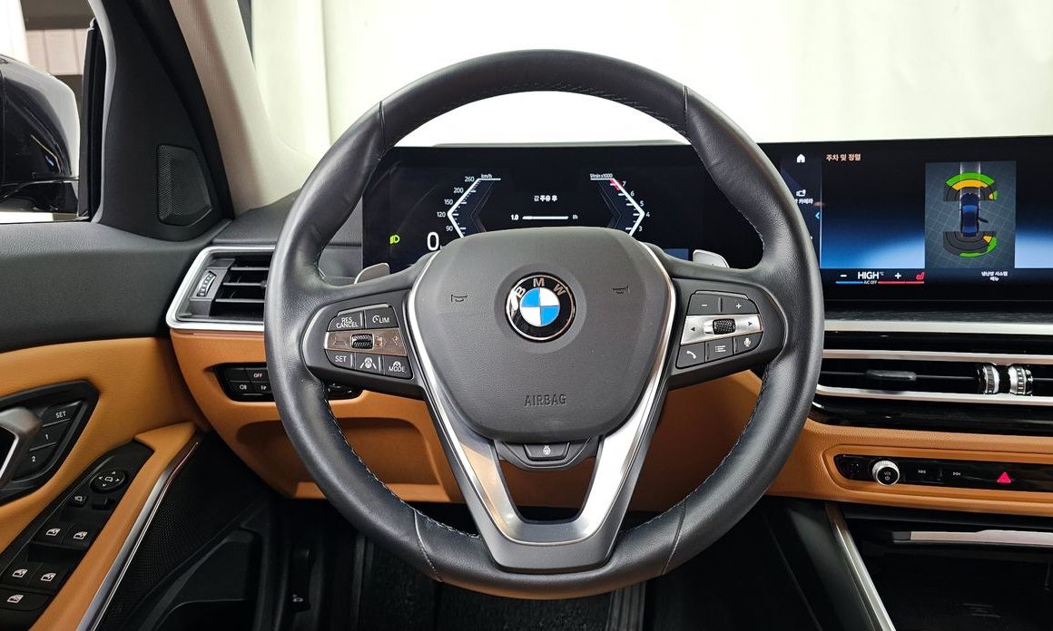 BMW 3-Series 2023