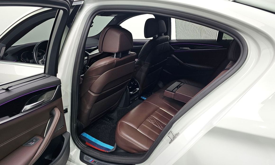 BMW 5-Series 2022