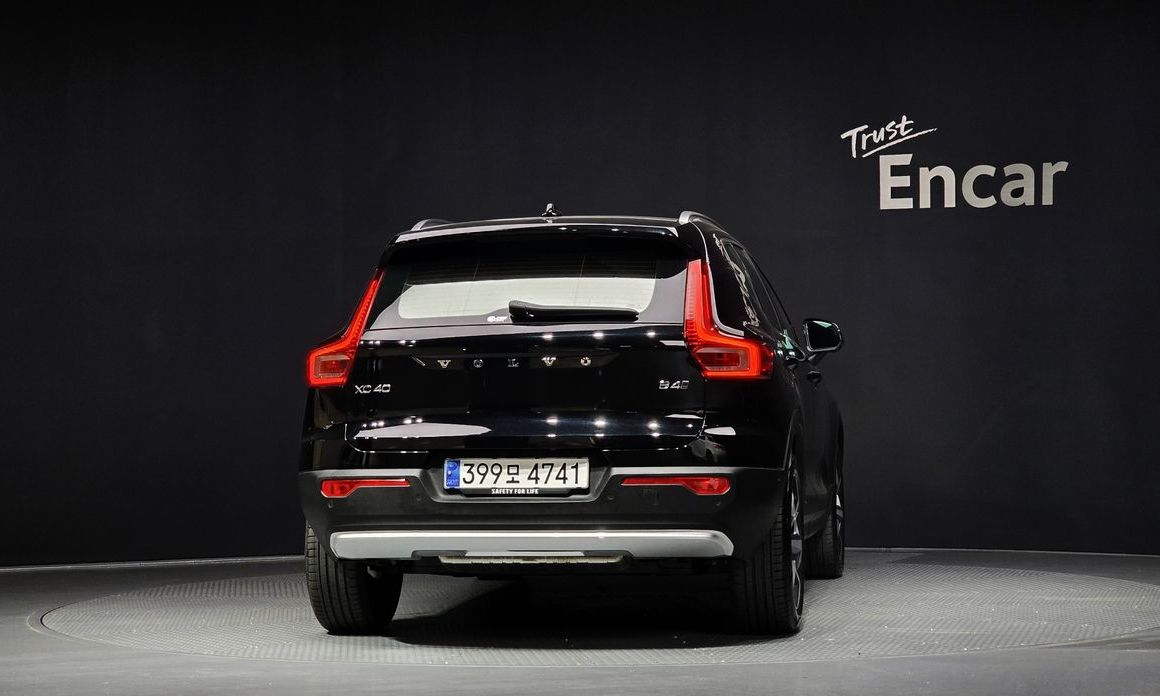 Volvo XC40 2023