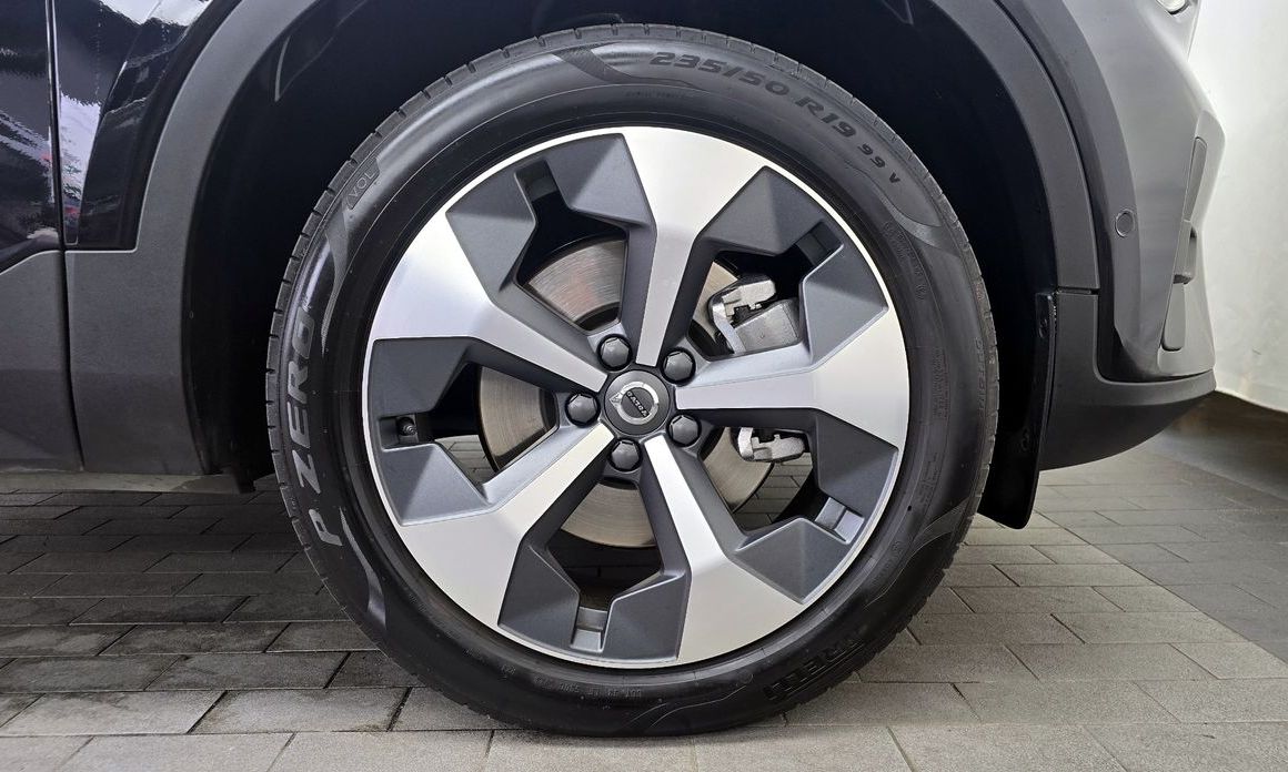 Volvo XC40 2023
