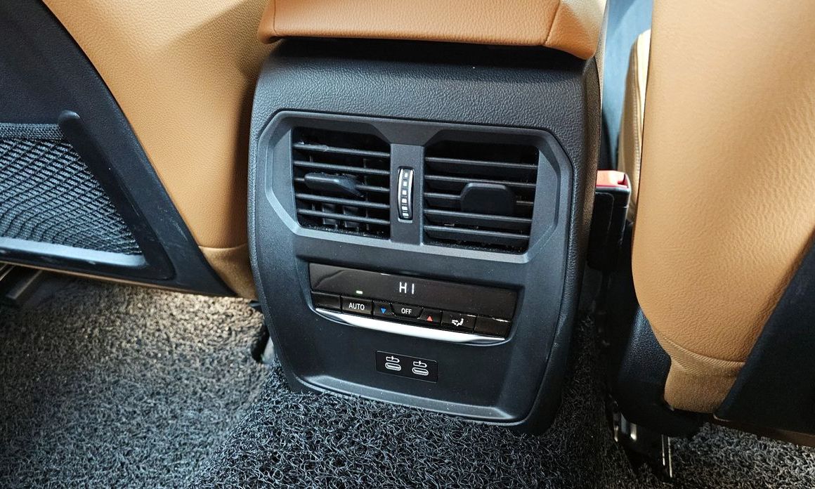 BMW 3-Series 2023