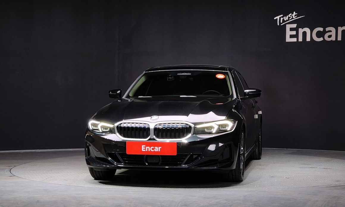 BMW 3-Series 2023