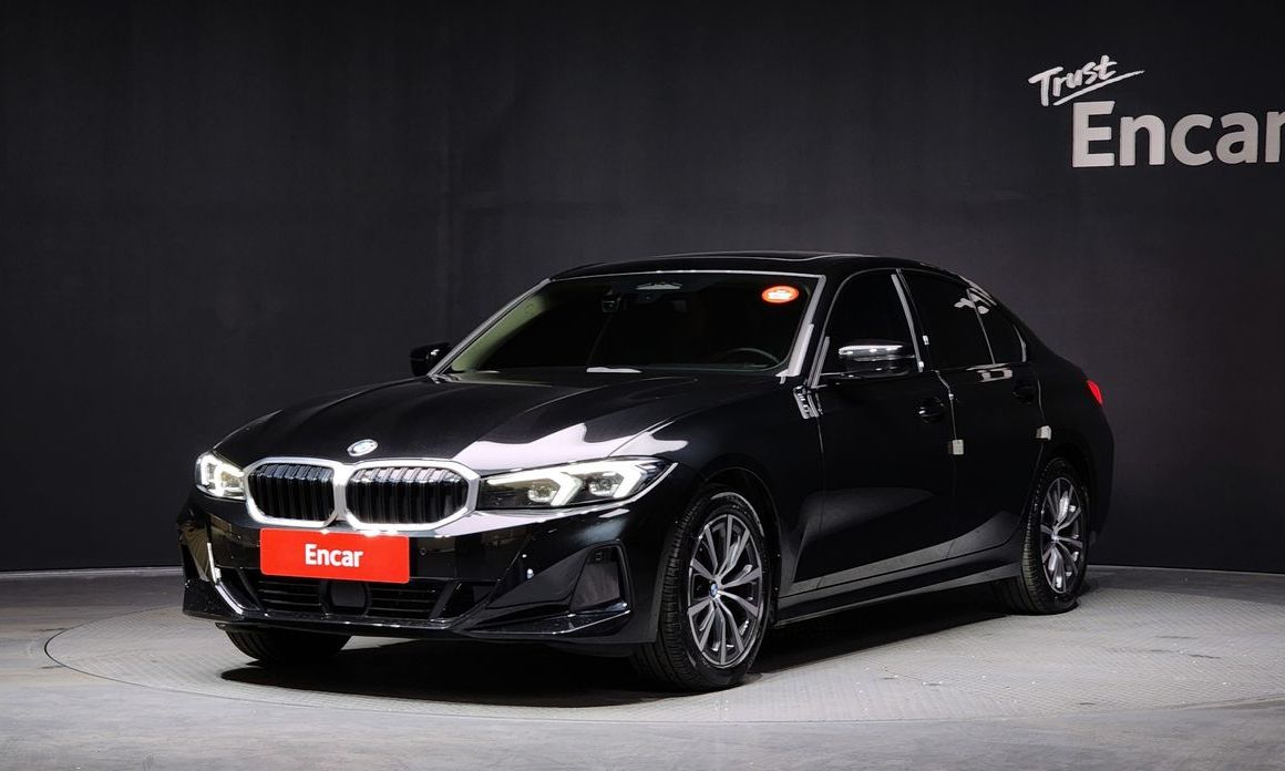 BMW 3-Series 2023