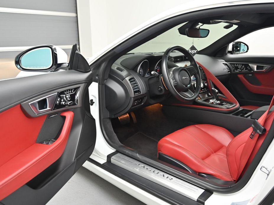 Jaguar F-TYPE 2015