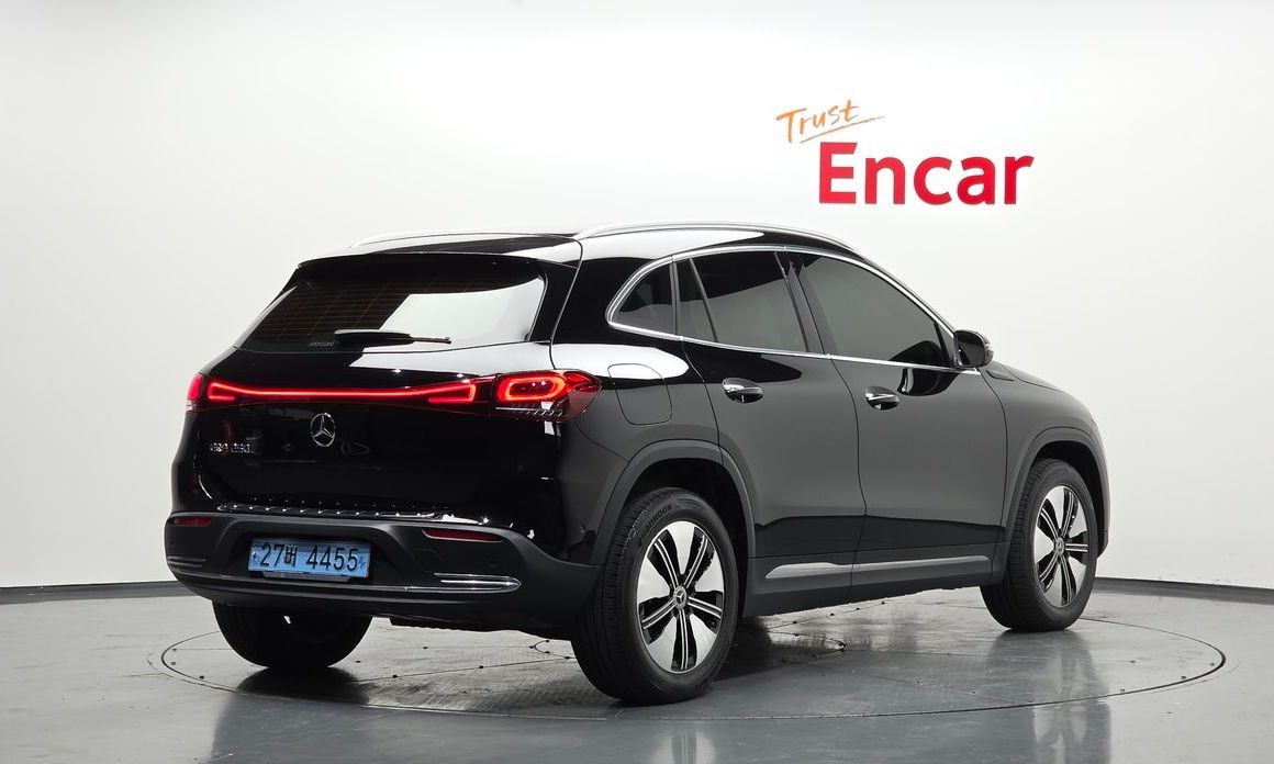 Mercedes-Benz EQA 2021