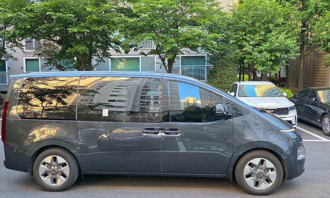 Hyundai Staria 2025