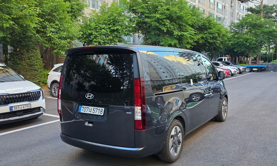 Hyundai Staria 2025