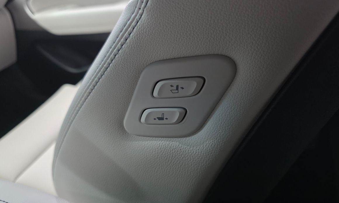 Genesis G70 2025