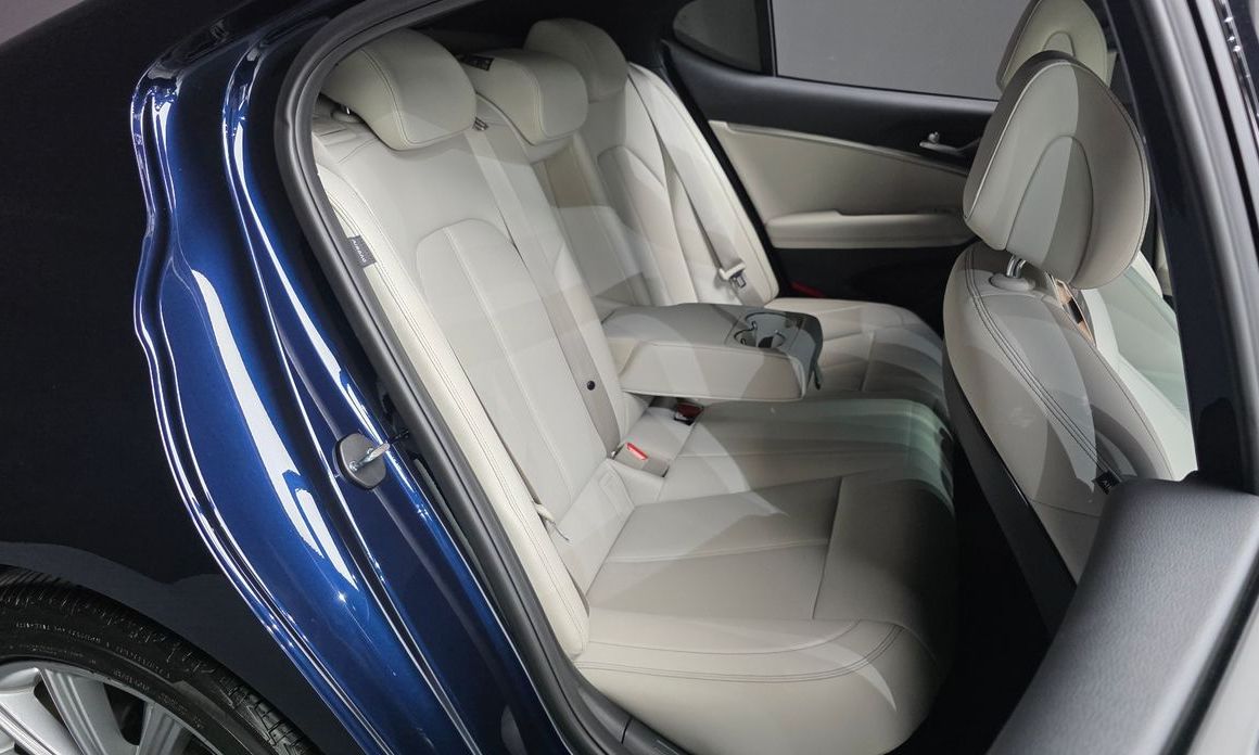 Genesis G70 2025