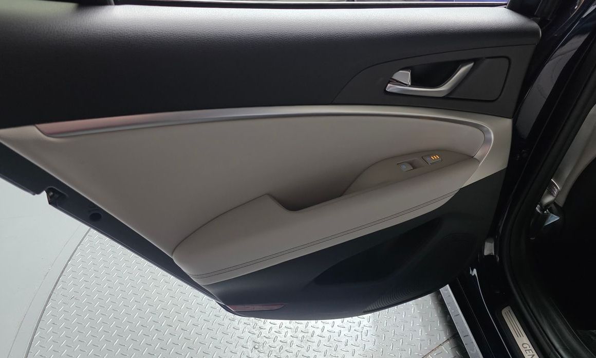 Genesis G70 2025