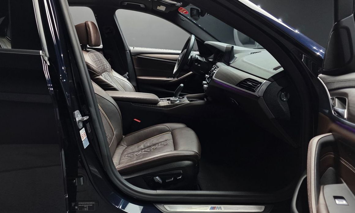 BMW 5-Series 2020
