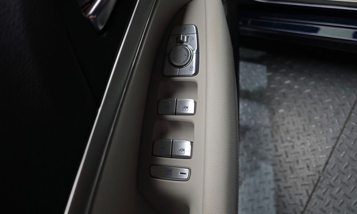 Genesis G70 2025
