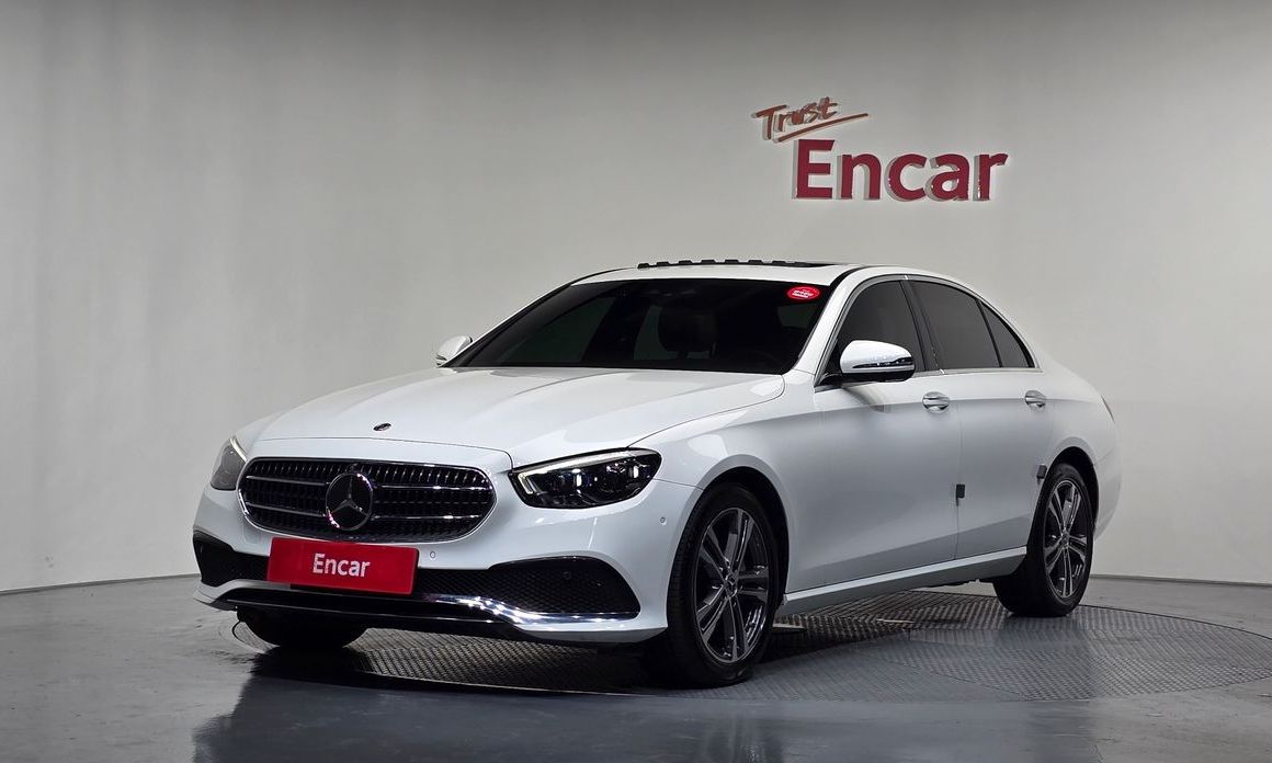 Mercedes-Benz E-Class 2021