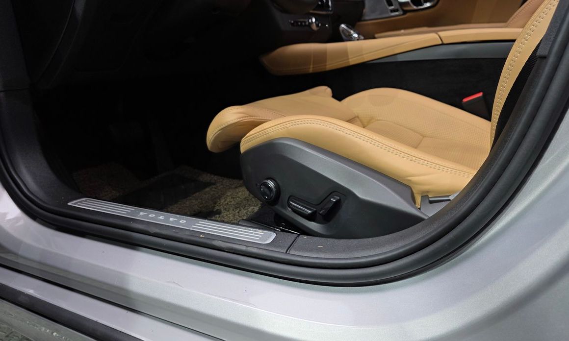 Volvo S90 2023