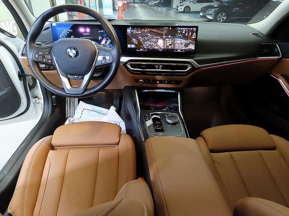 BMW 3-Series 2023