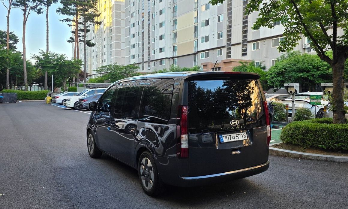 Hyundai Staria 2025