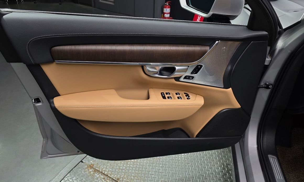 Volvo S90 2023