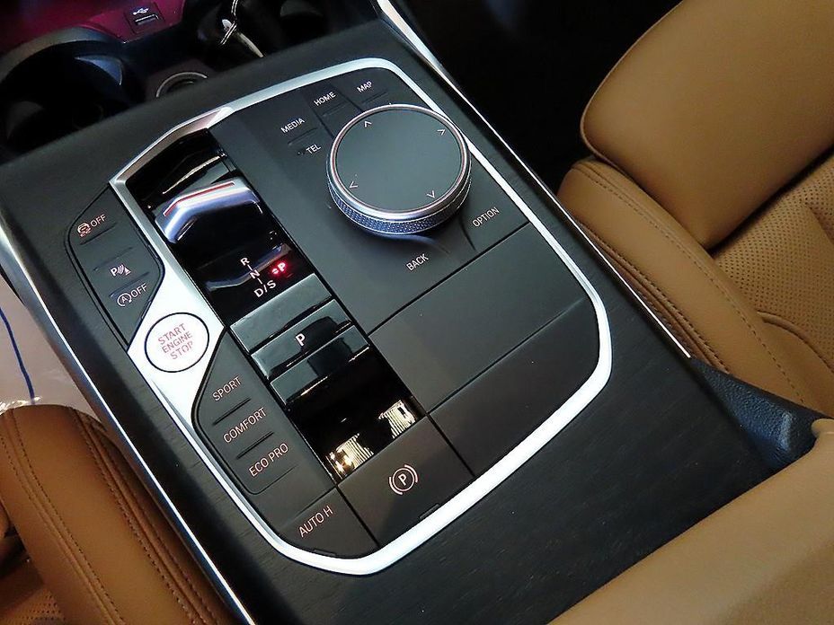 BMW 3-Series 2023