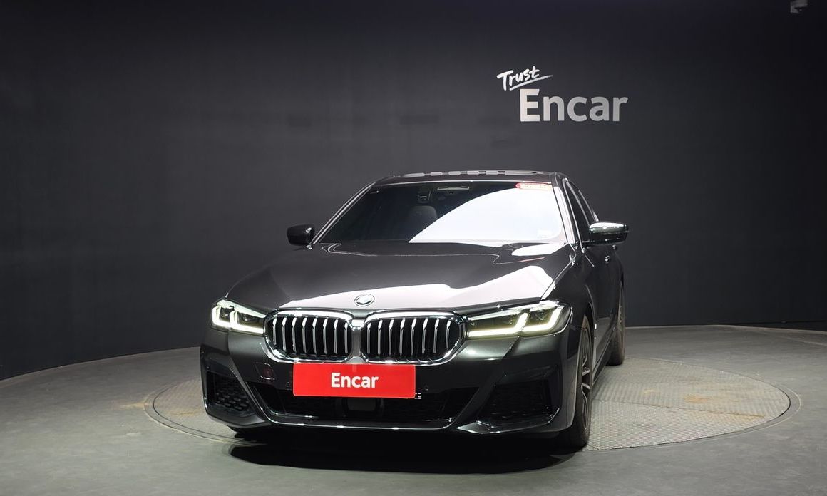 BMW 5-Series 2023