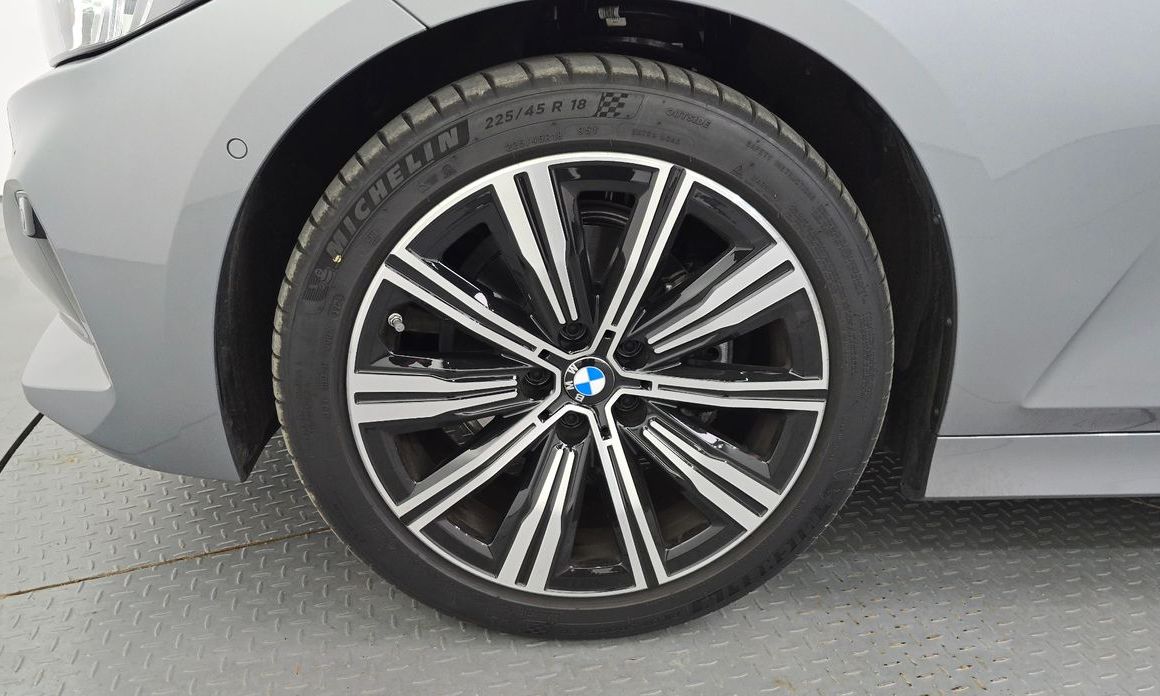 BMW 3-Series 2025