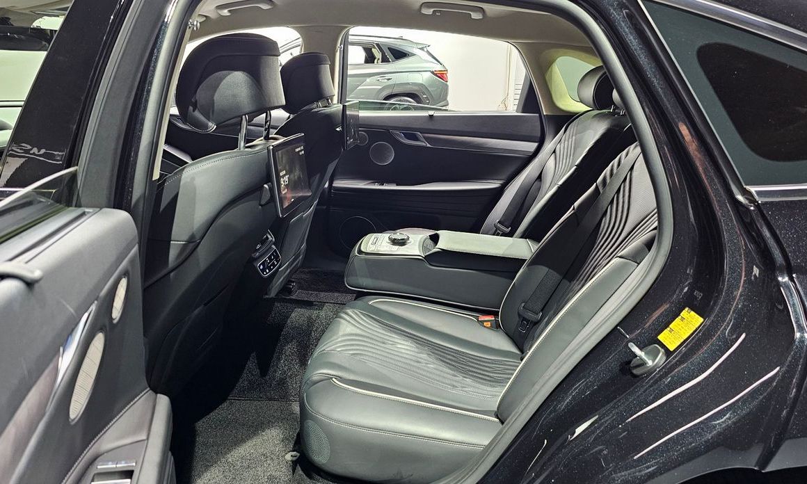 Genesis G80 2023