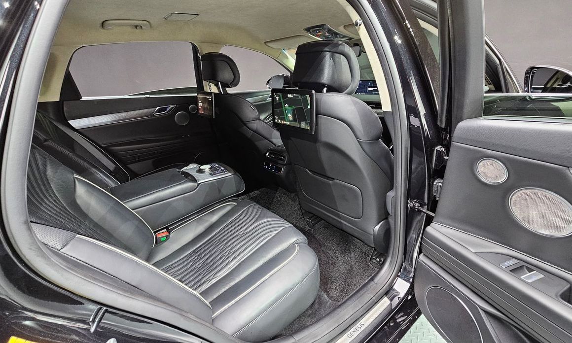 Genesis G80 2023