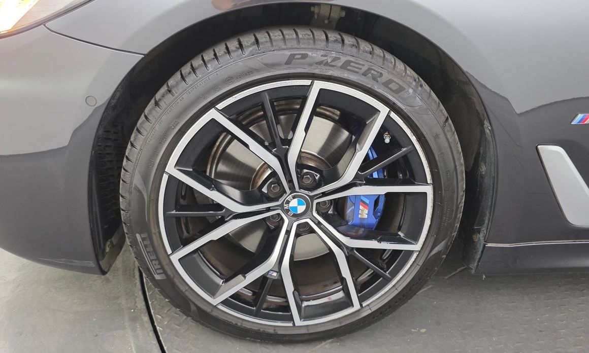 BMW 5-Series 2022