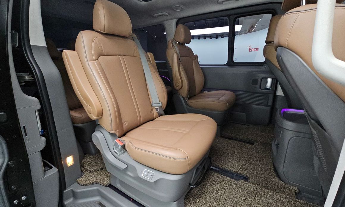 Hyundai Staria 2025