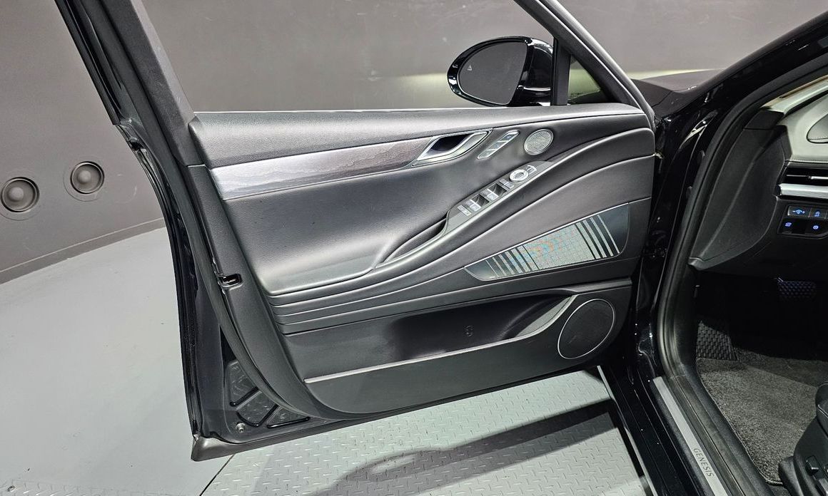 Genesis G80 2023