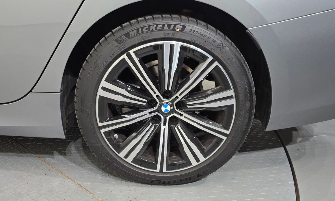 BMW 3-Series 2025