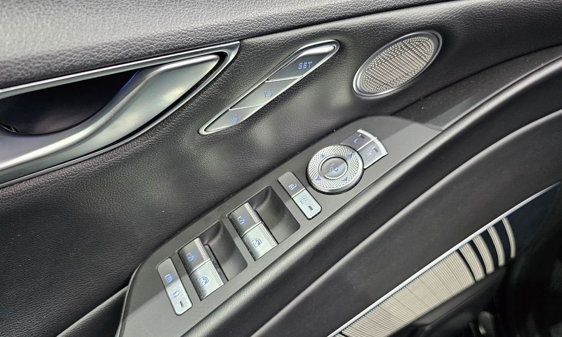 Genesis G80 2023