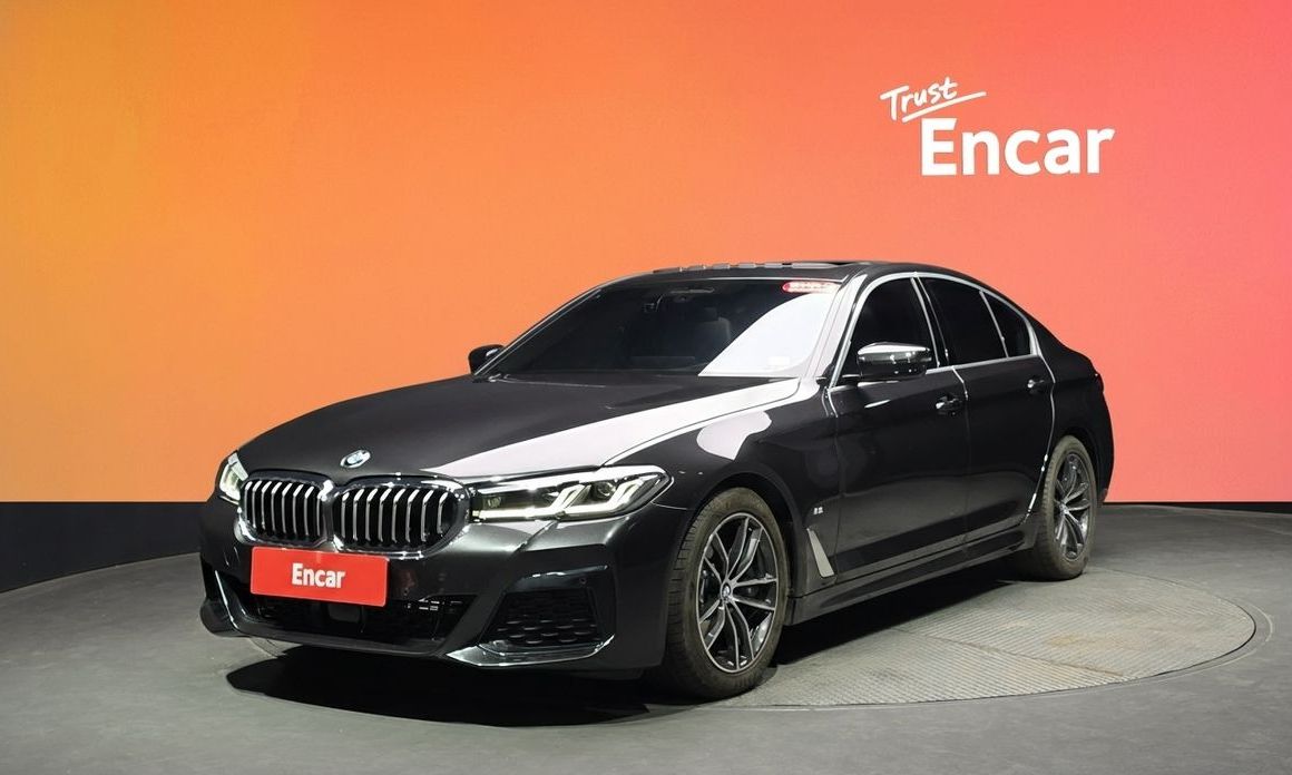 BMW 5-Series 2023