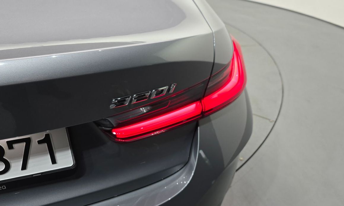 BMW 3-Series 2025