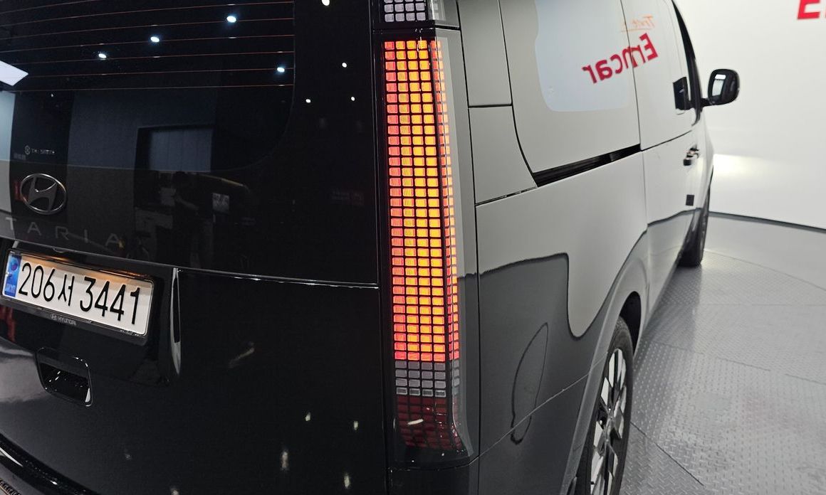 Hyundai Staria 2025