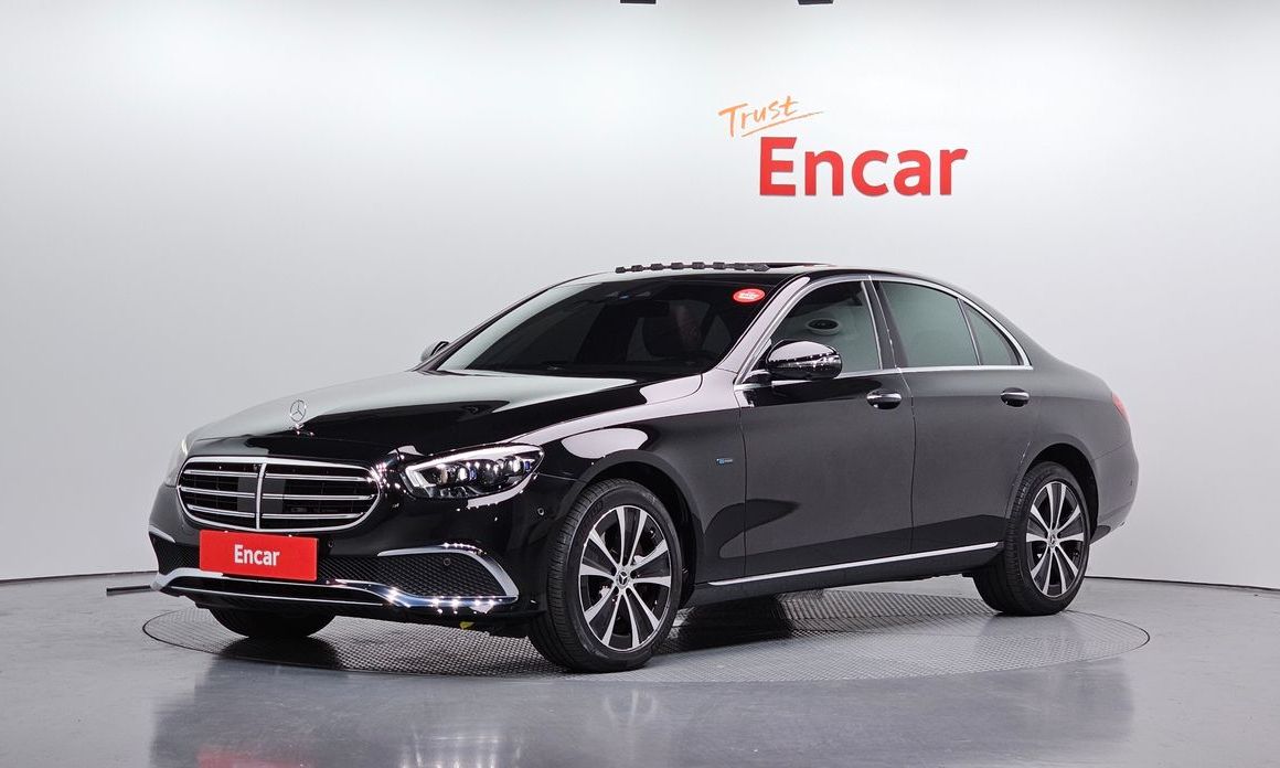 Mercedes-Benz E-Class 2021