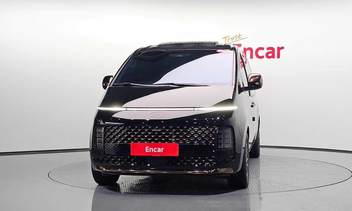 Hyundai Staria 2025