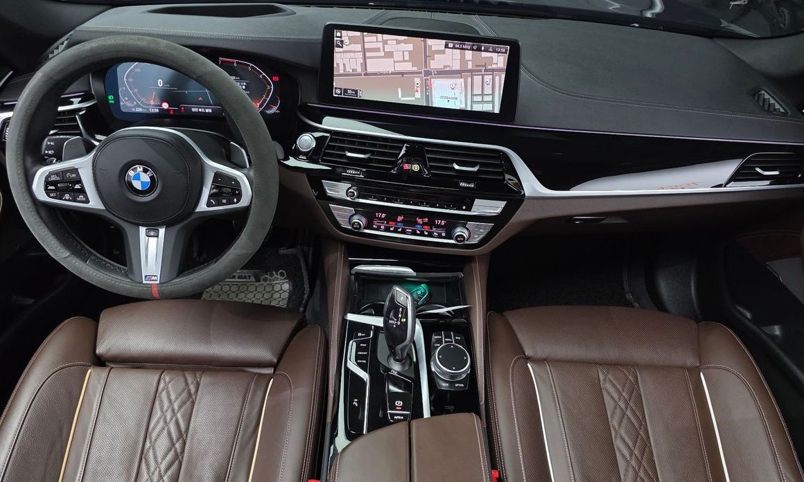 BMW 5-Series 2022