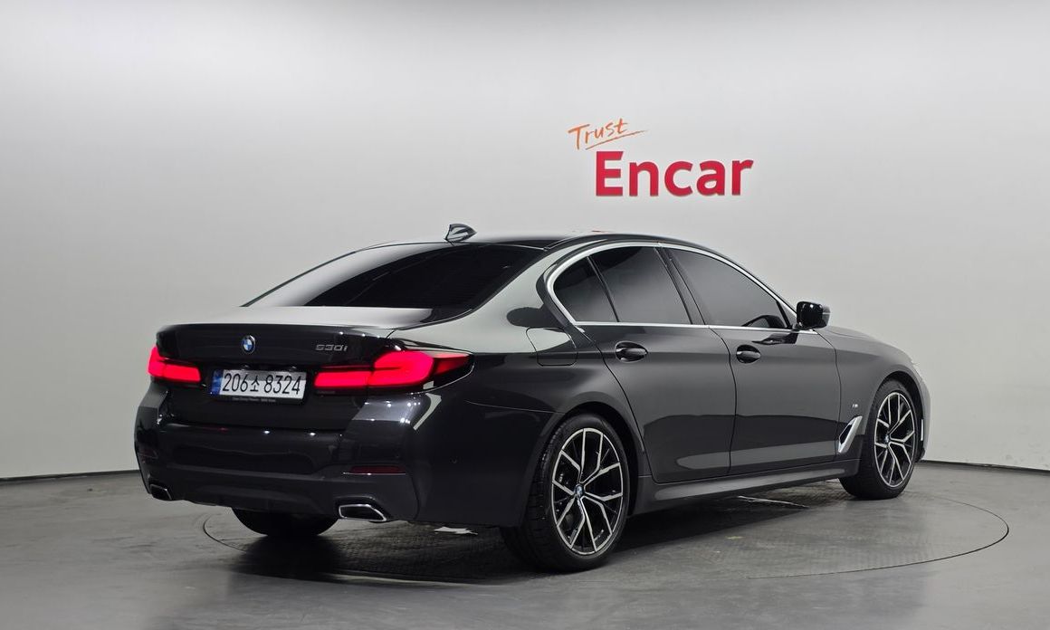 BMW 5-Series 2022