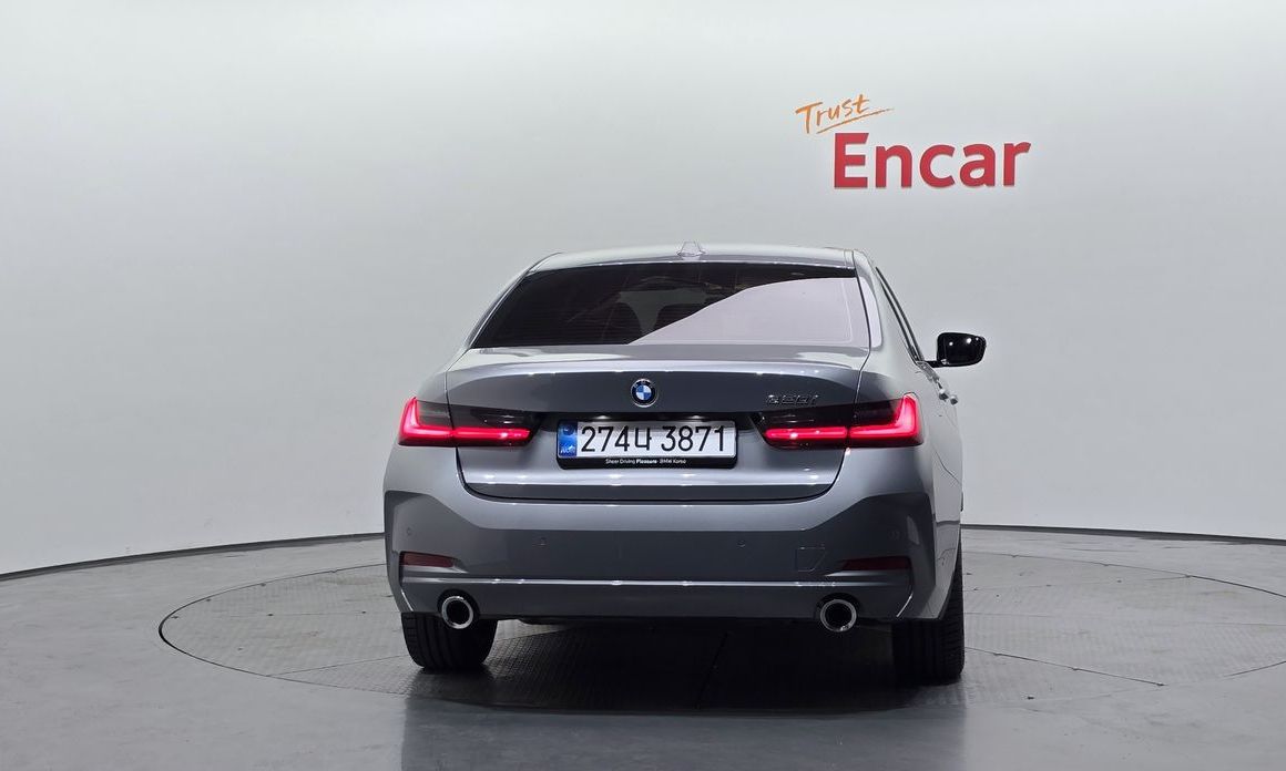 BMW 3-Series 2025