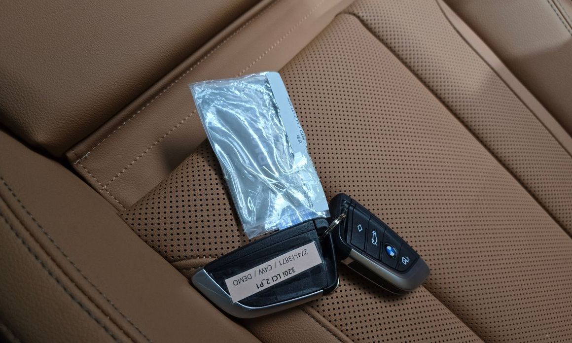 BMW 3-Series 2025
