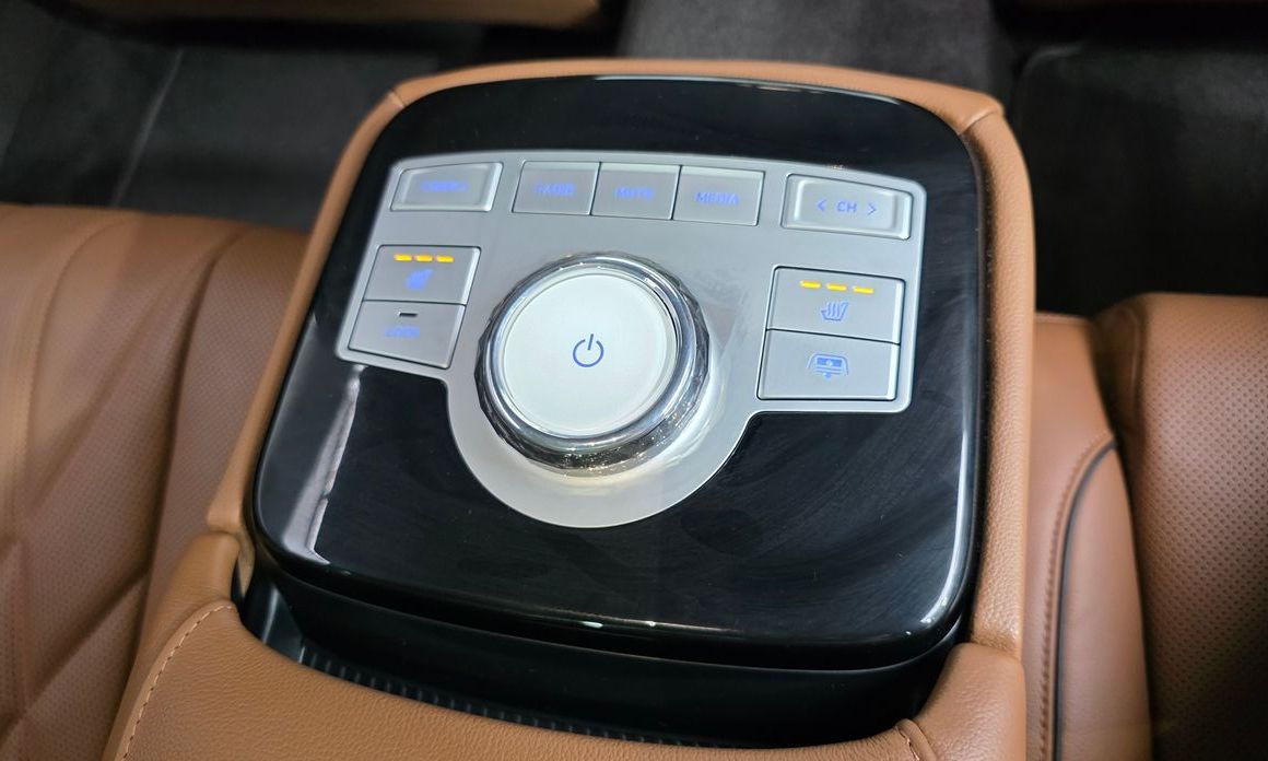 Genesis G80 2023